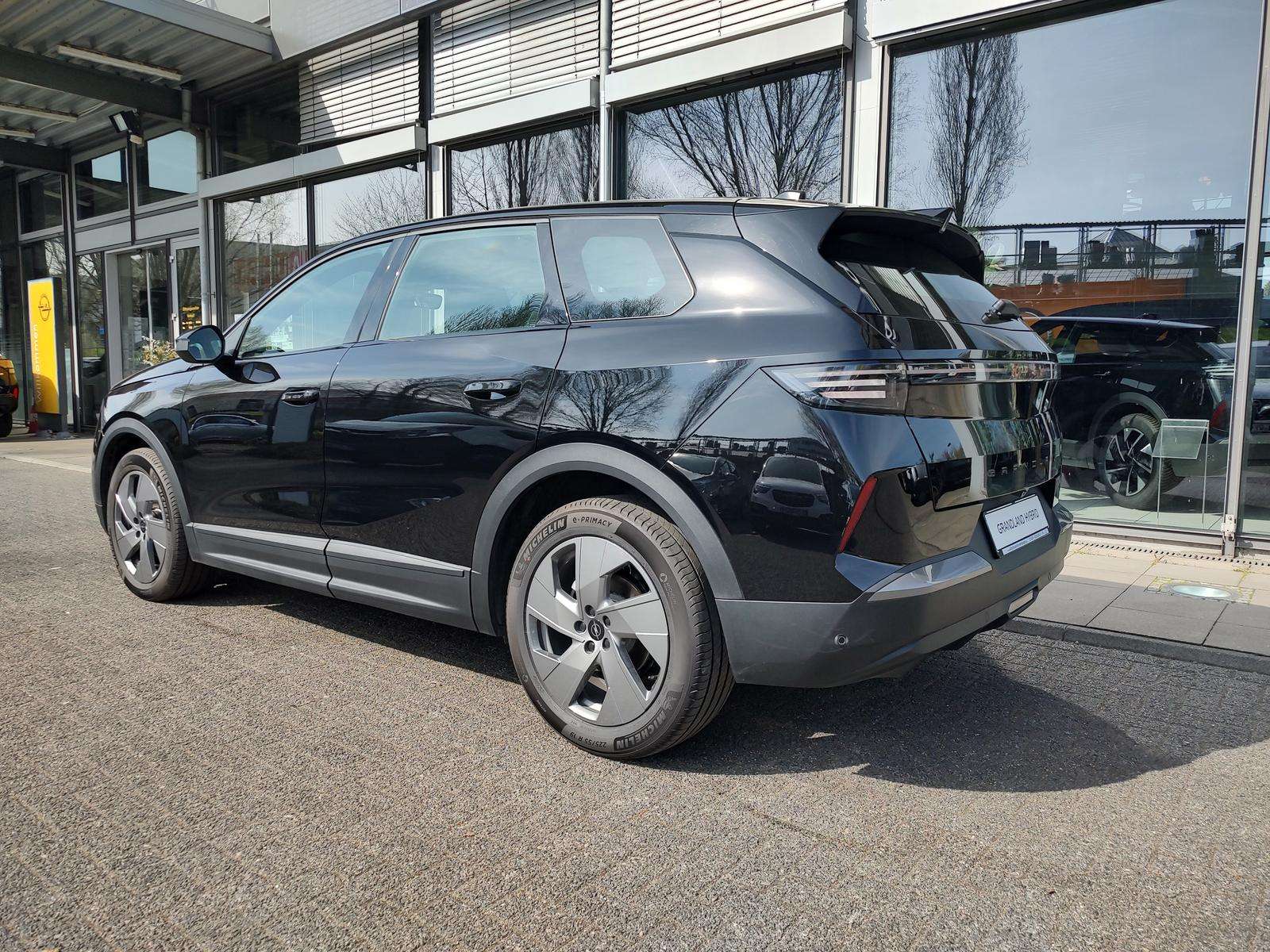 Fahrzeugbild eines Opel Grandland X