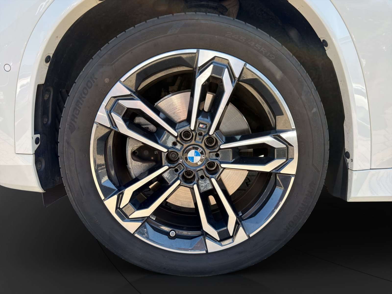 Fahrzeugbild eines BMW X1