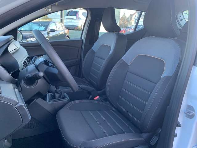 Fahrzeugbild eines Dacia Sandero