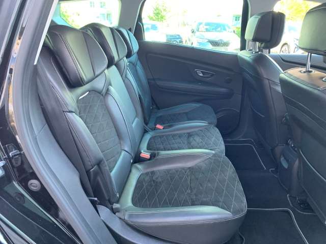 Fahrzeugbild eines Renault Grand Scénic