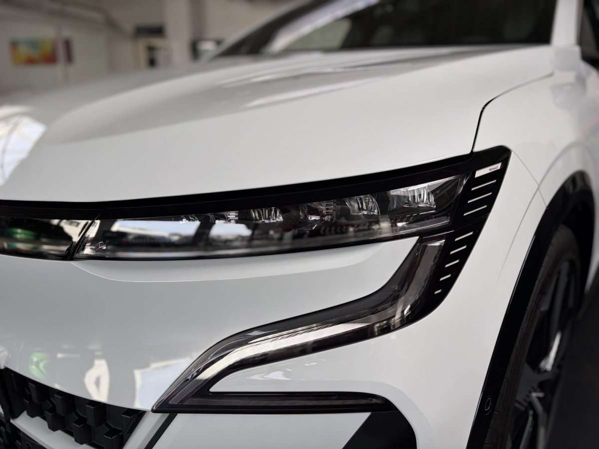 Fahrzeugbild eines Renault Megane E-TECH