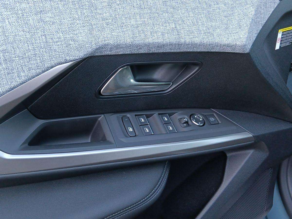 Fahrzeugbild eines Peugeot 5008