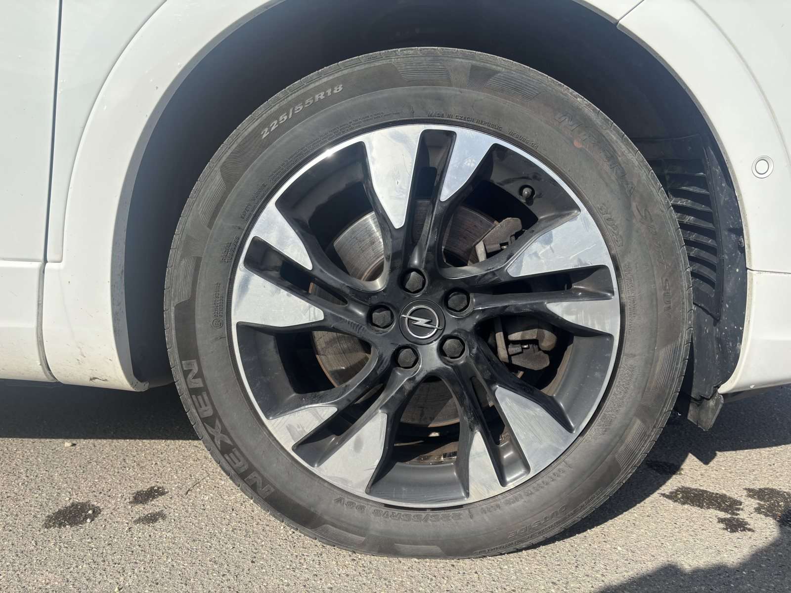 Fahrzeugbild eines Opel Grandland X