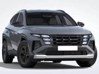 Schräge Frontansicht auf einen Hyundai Tucson , freigestellt