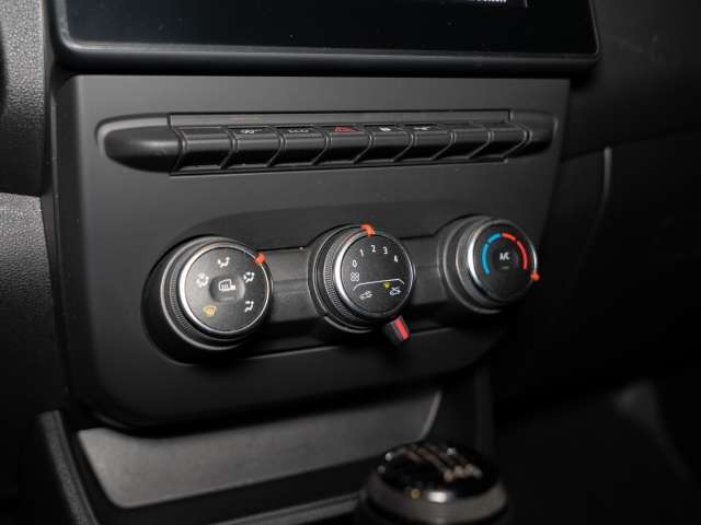 Fahrzeugbild eines Renault Express