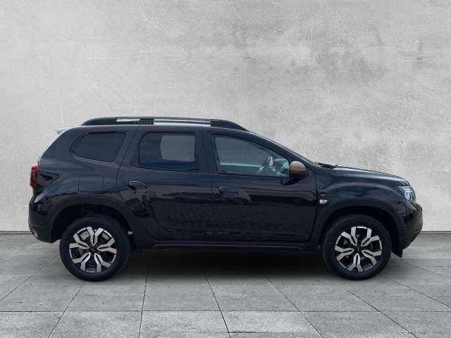 Fahrzeugbild eines Dacia Duster