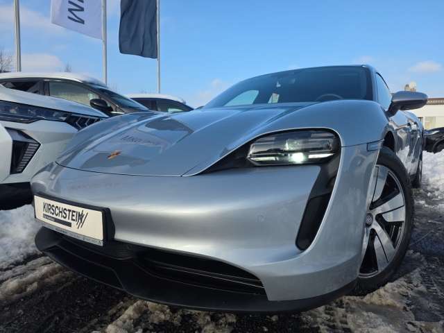 Fahrzeugbild eines Porsche Taycan