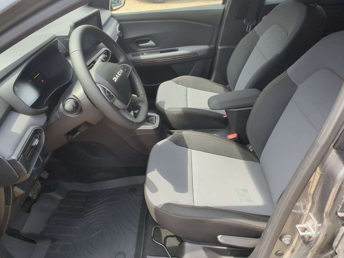 Fahrzeugbild eines Dacia Jogger