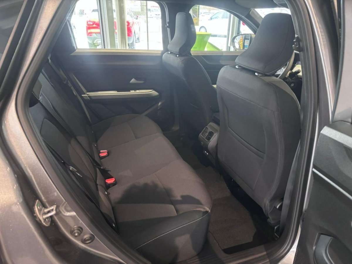 Fahrzeugbild eines Dacia Bigster