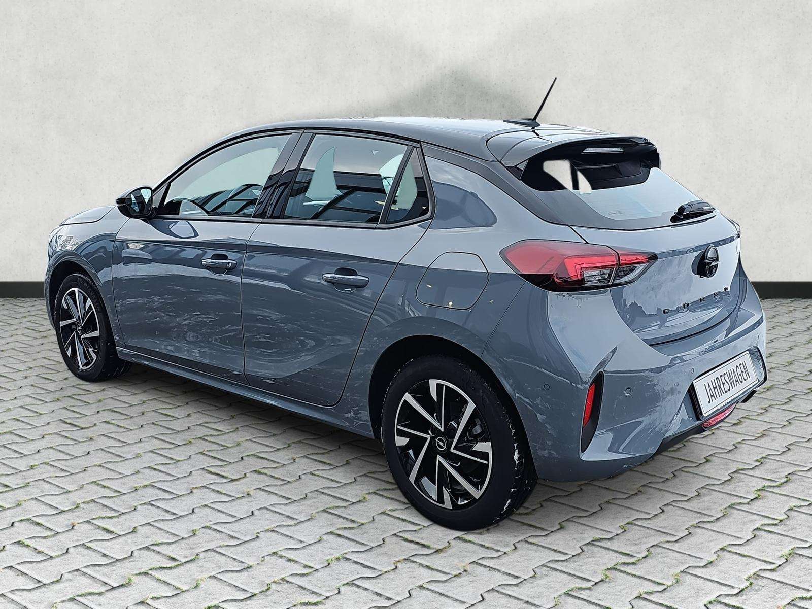 Fahrzeugbild eines Opel Corsa