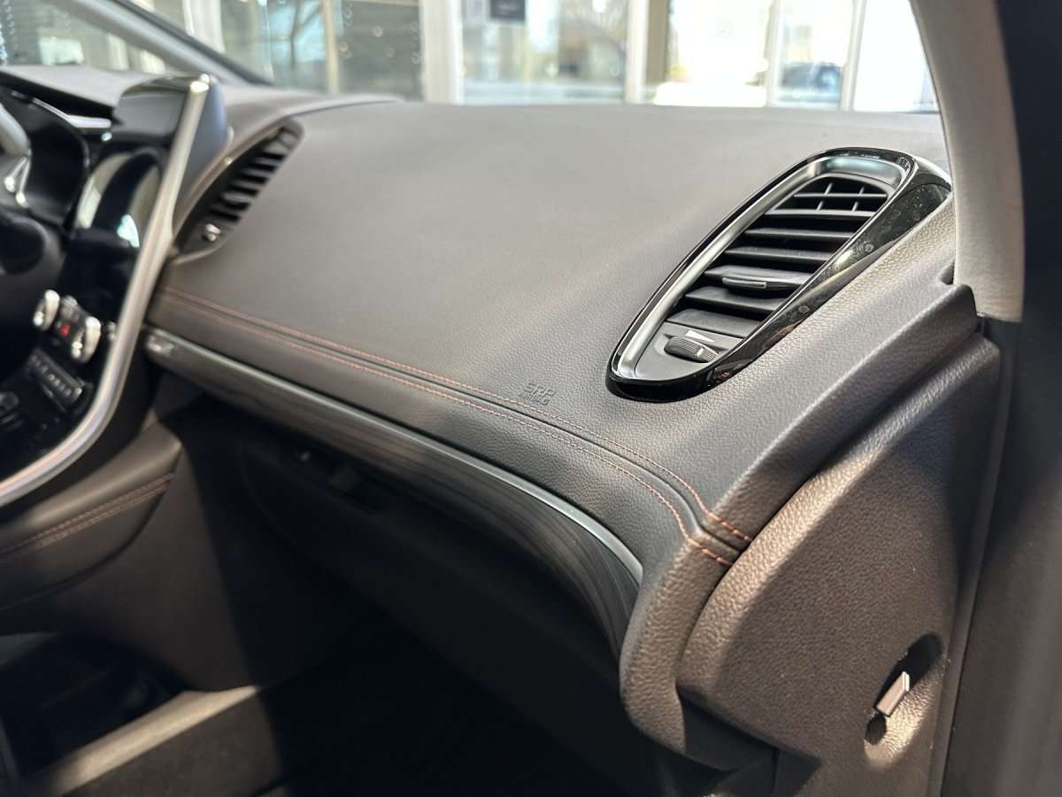 Fahrzeugbild eines Renault Espace