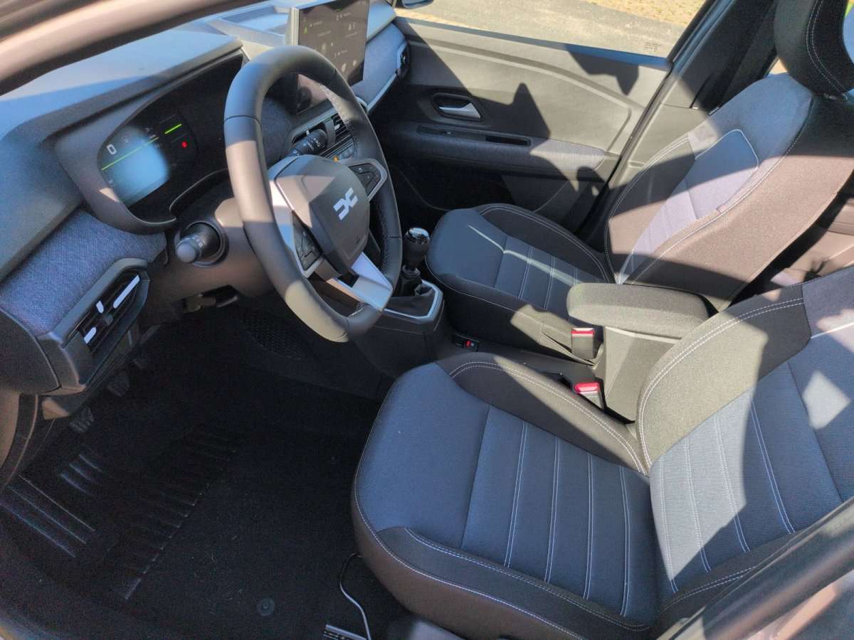 Fahrzeugbild eines Dacia Sandero