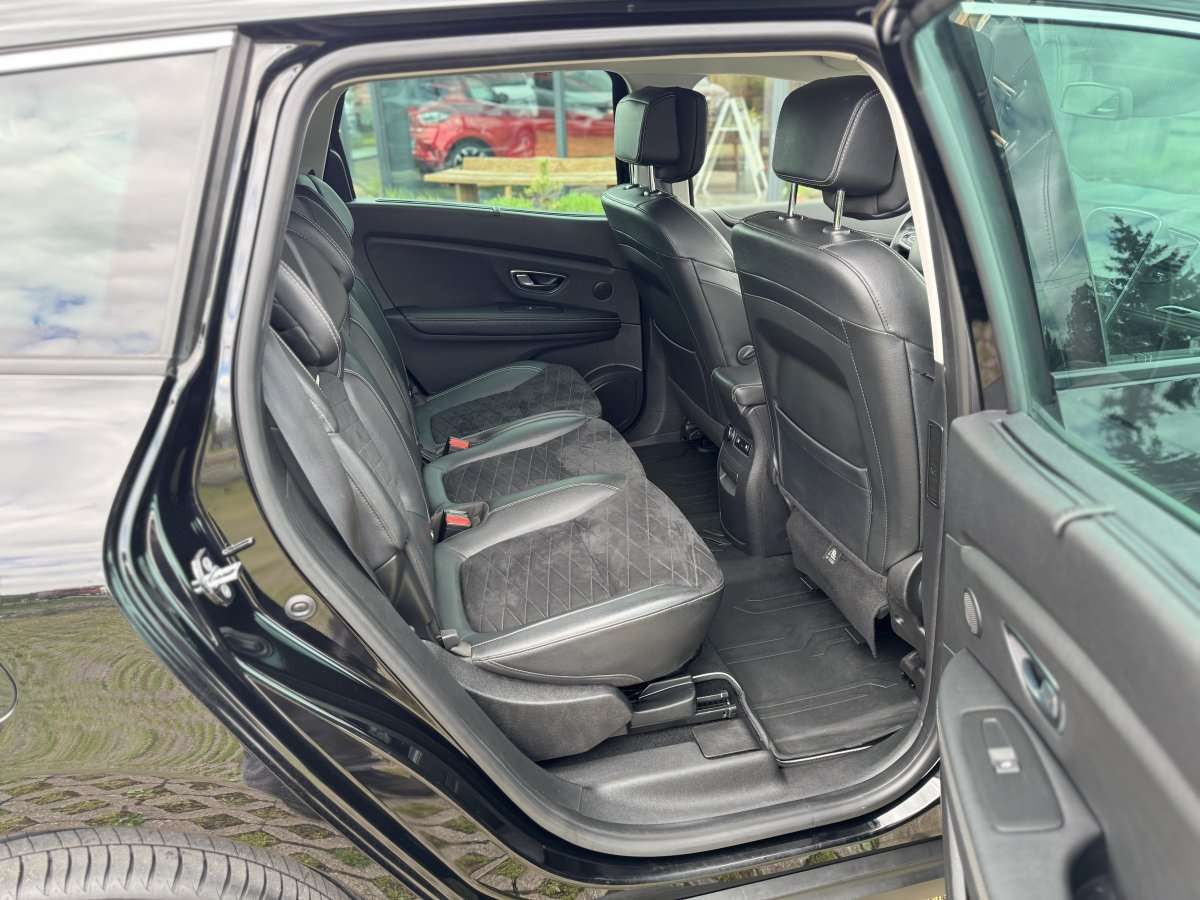 Fahrzeugbild eines Renault Grand Scénic