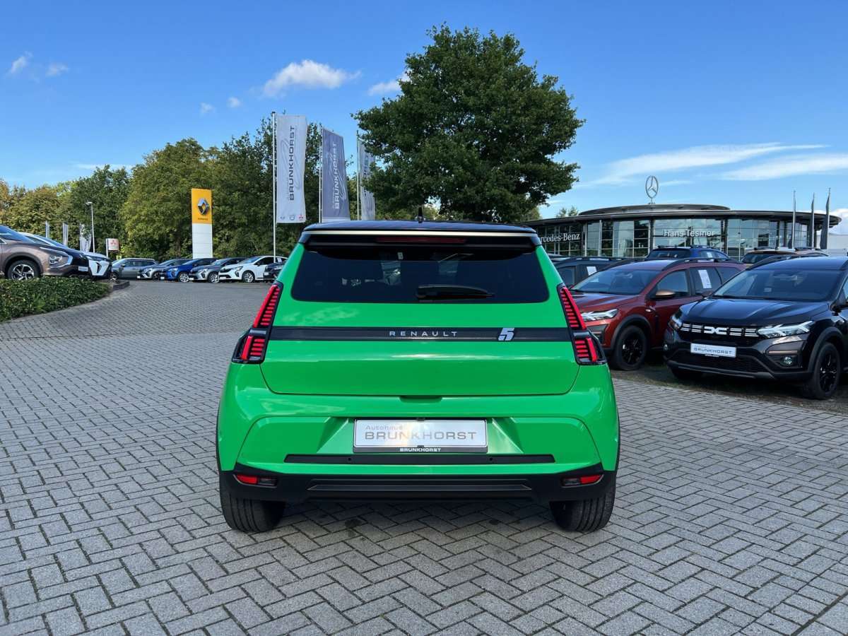 Fahrzeugbild eines Renault 5 E-TECH