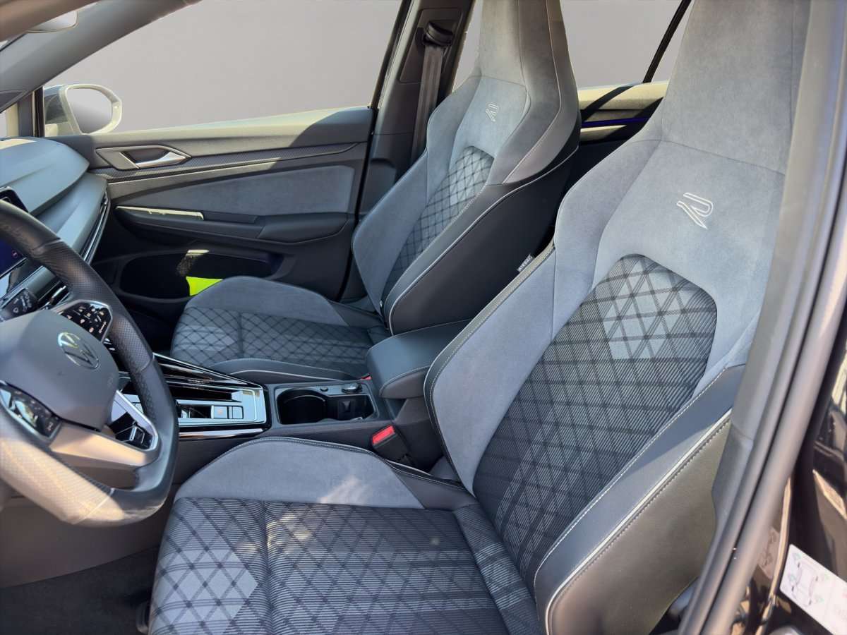 Fahrzeugbild eines Volkswagen Golf