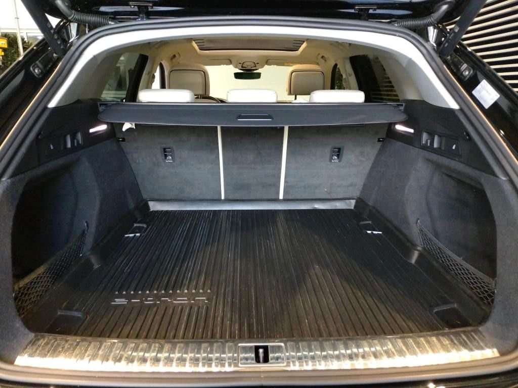 Fahrzeugbild eines Audi e-tron