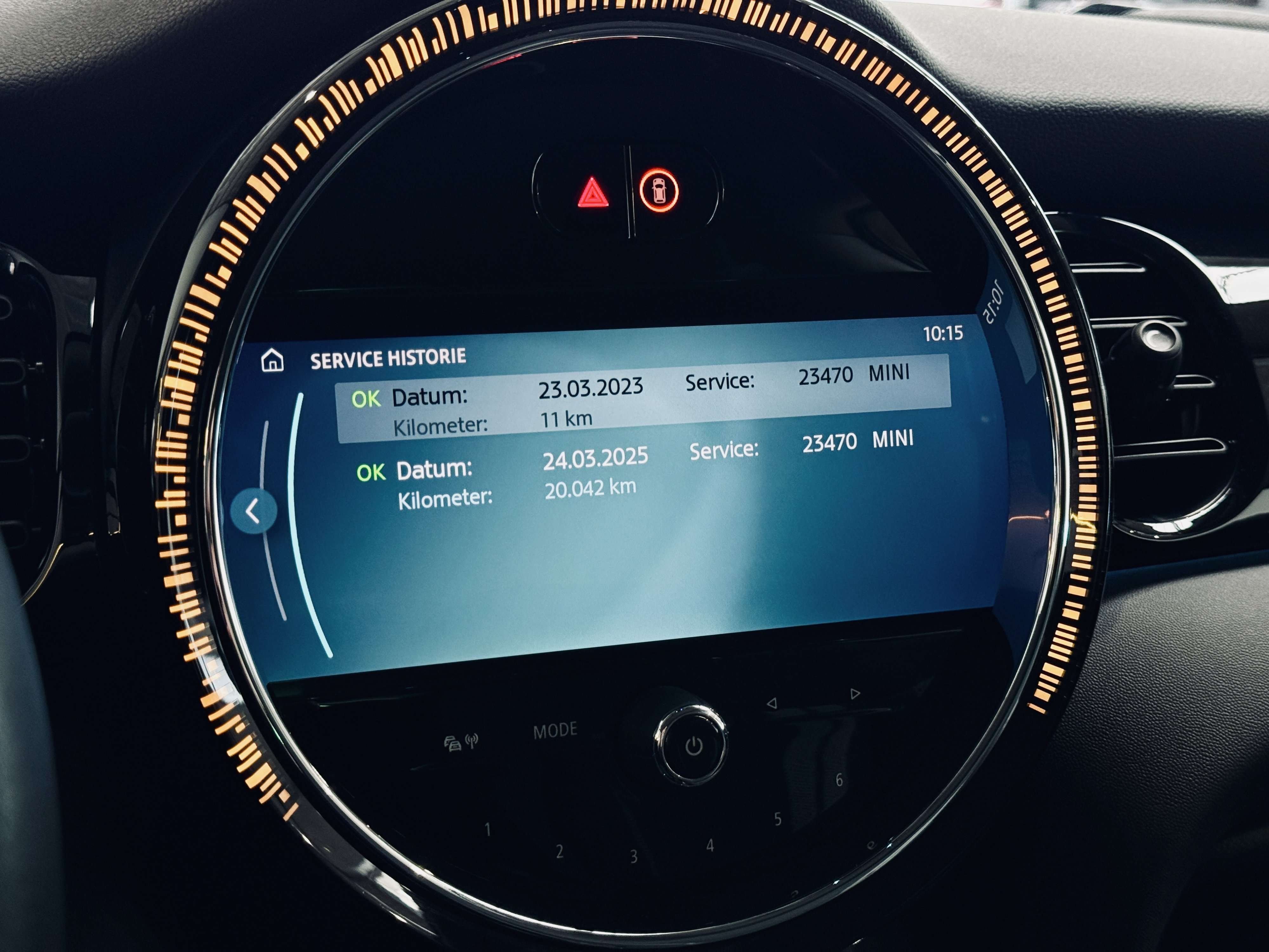 Fahrzeugbild eines MINI COOPER