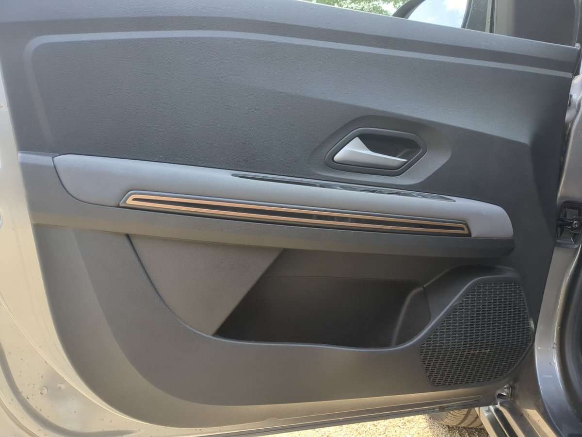 Fahrzeugbild eines Dacia Jogger