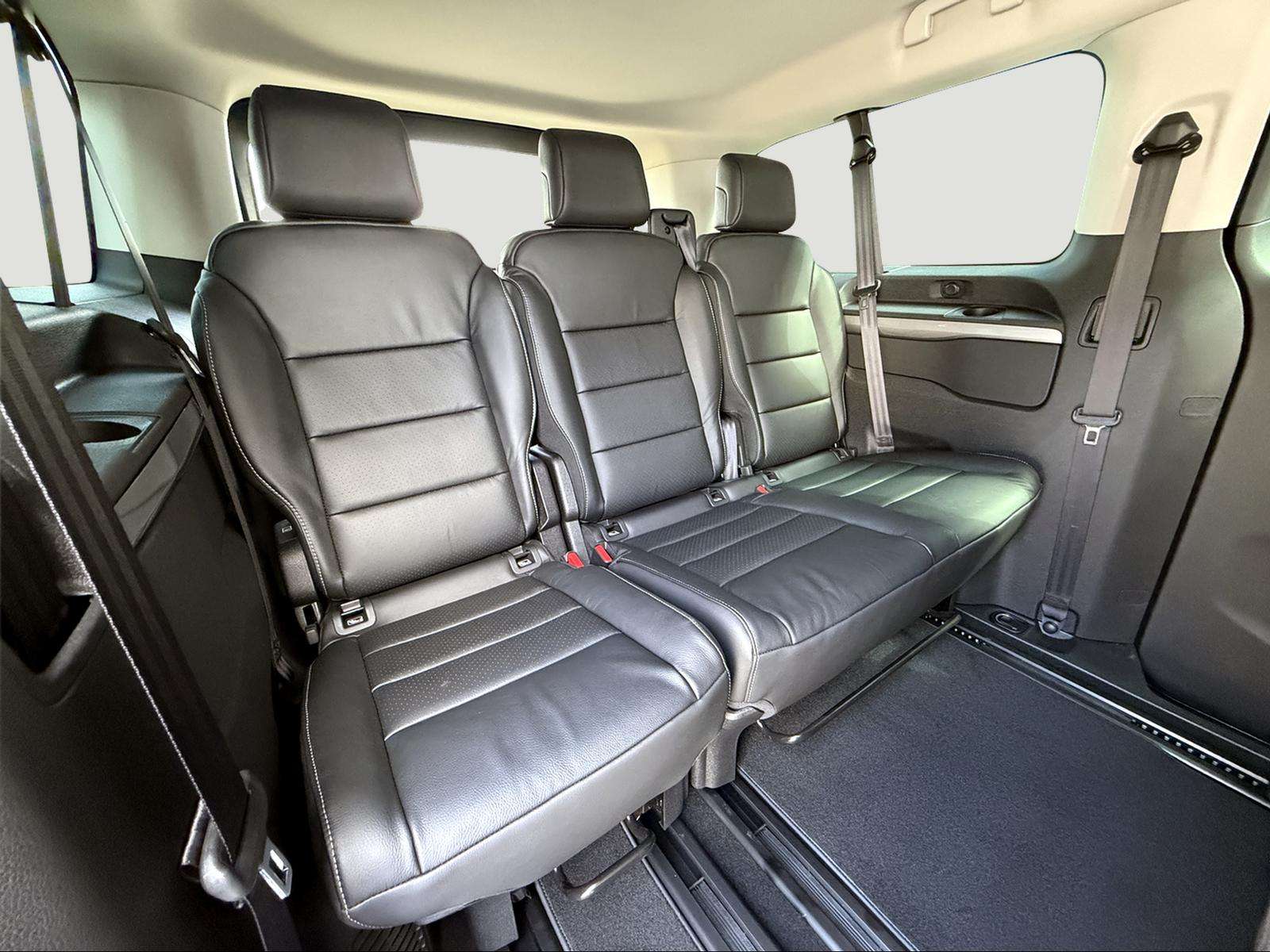 Fahrzeugbild eines Opel Zafira Life