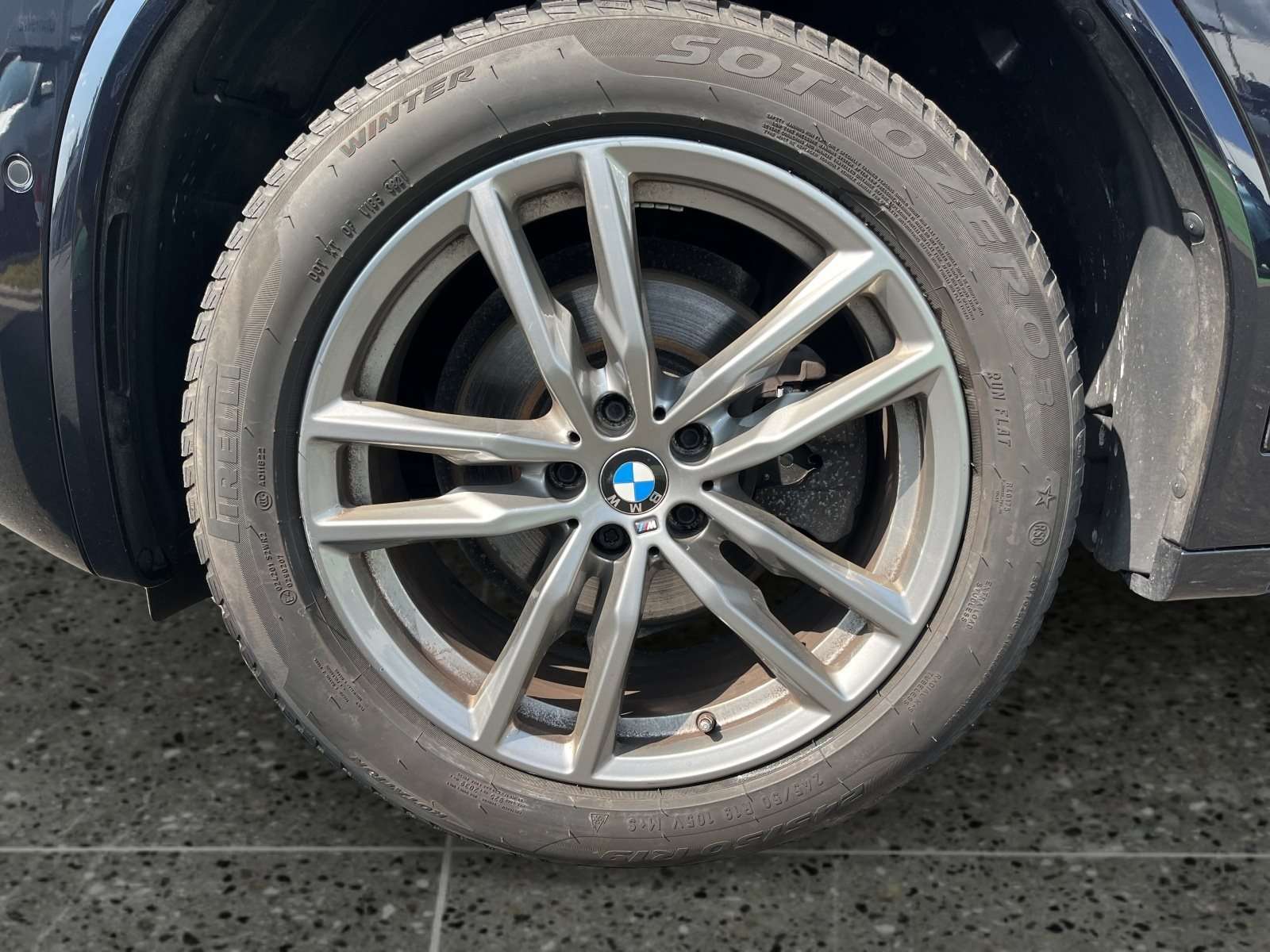 Fahrzeugbild eines BMW X4