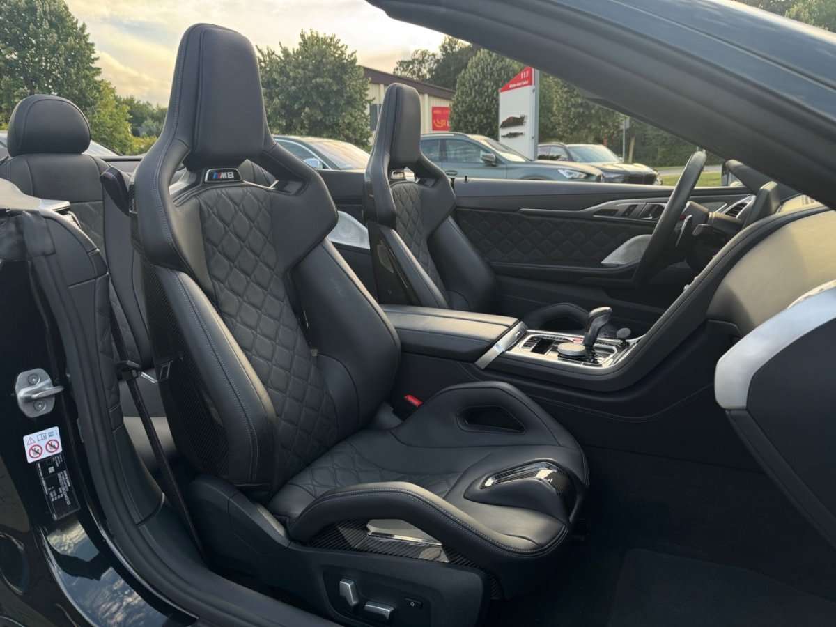 Fahrzeugbild eines BMW 8er-Reihe