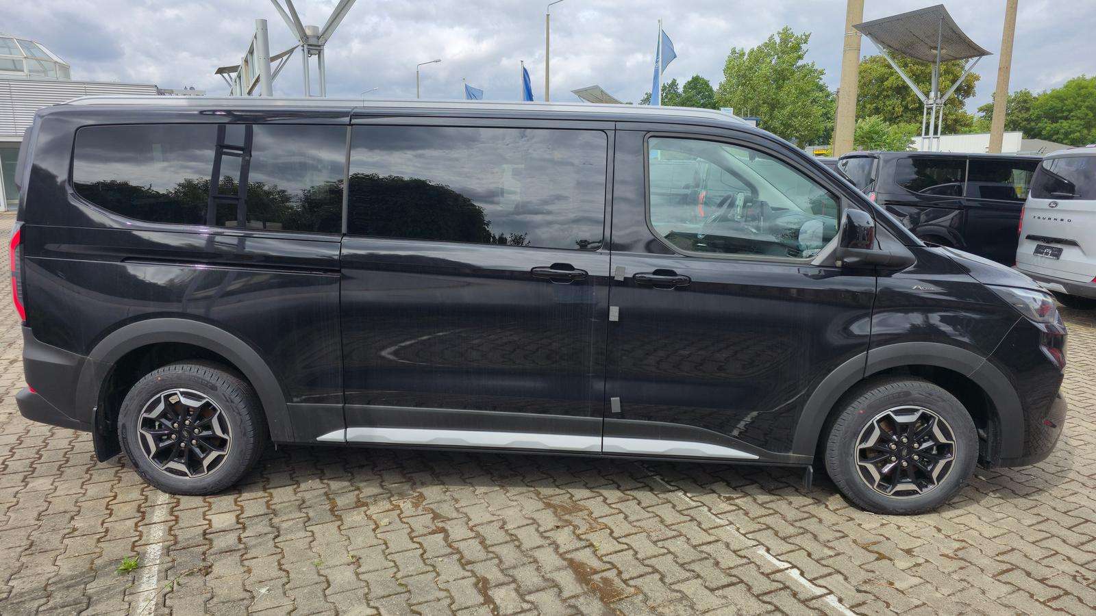 Fahrzeugbild eines Ford Tourneo Custom