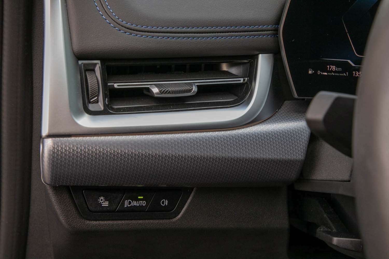 Fahrzeugbild eines BMW X1