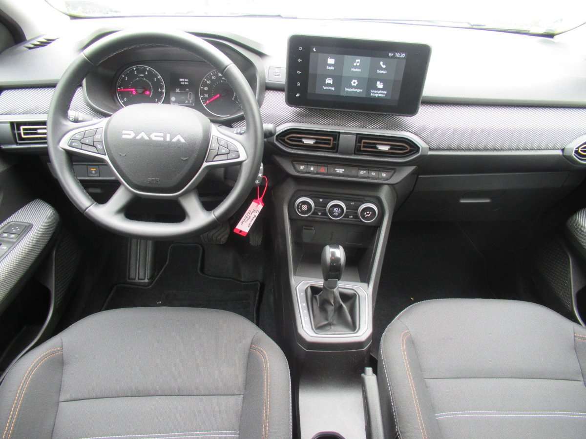 Fahrzeugbild eines Dacia Sandero