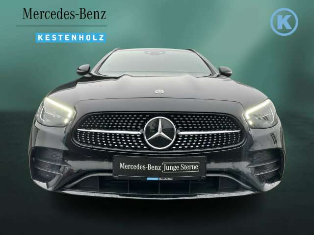 Fahrzeugbild eines Mercedes-Benz E-Klasse
