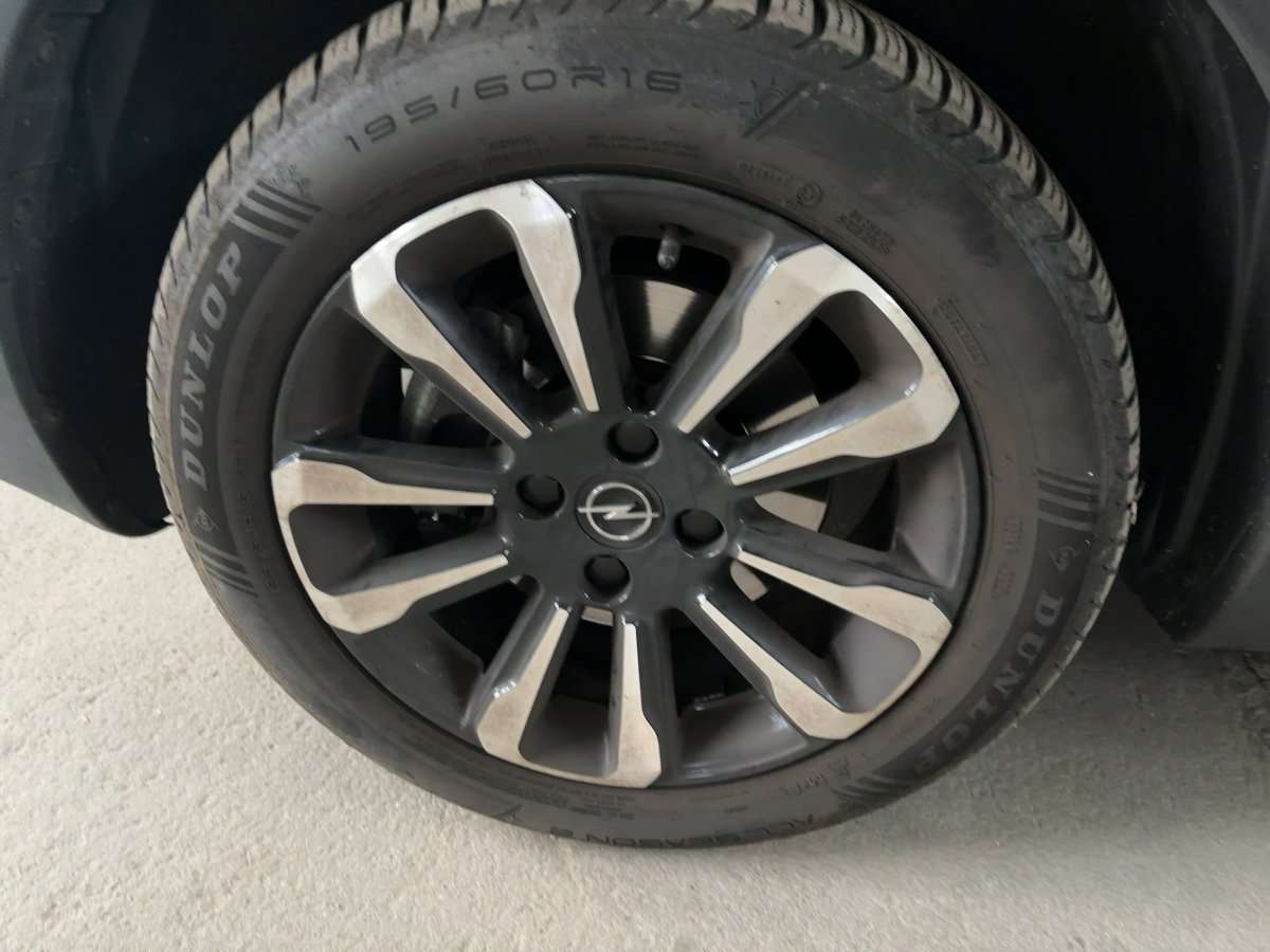 Fahrzeugbild eines Opel Crossland X