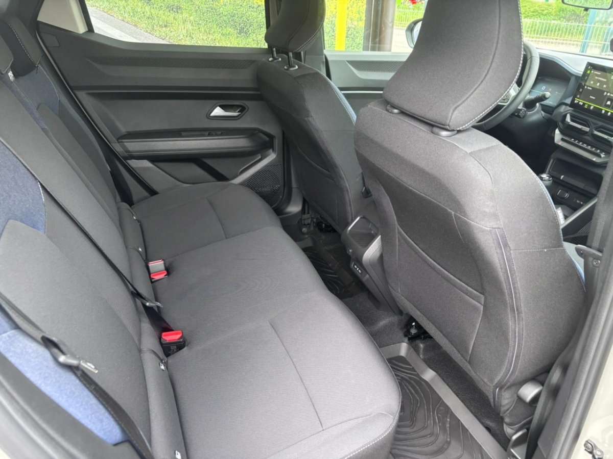 Fahrzeugbild eines Dacia Duster