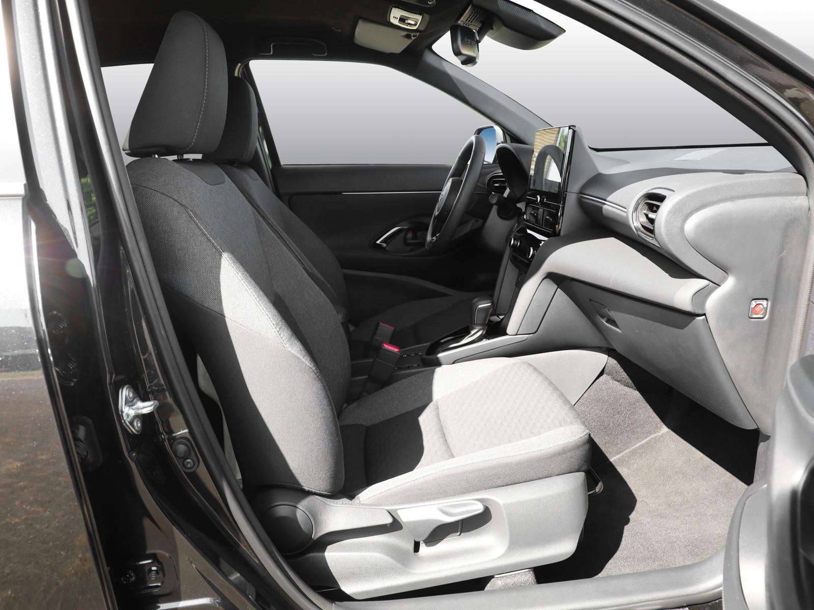 Fahrzeugbild eines Toyota Yaris Cross