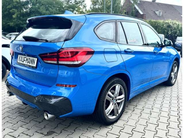 Fahrzeugbild eines BMW X1