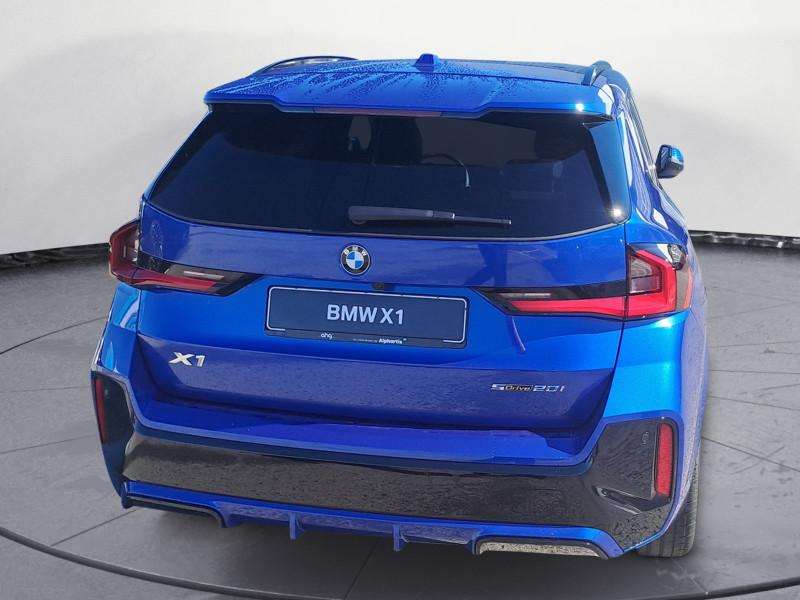 Fahrzeugbild eines BMW X1