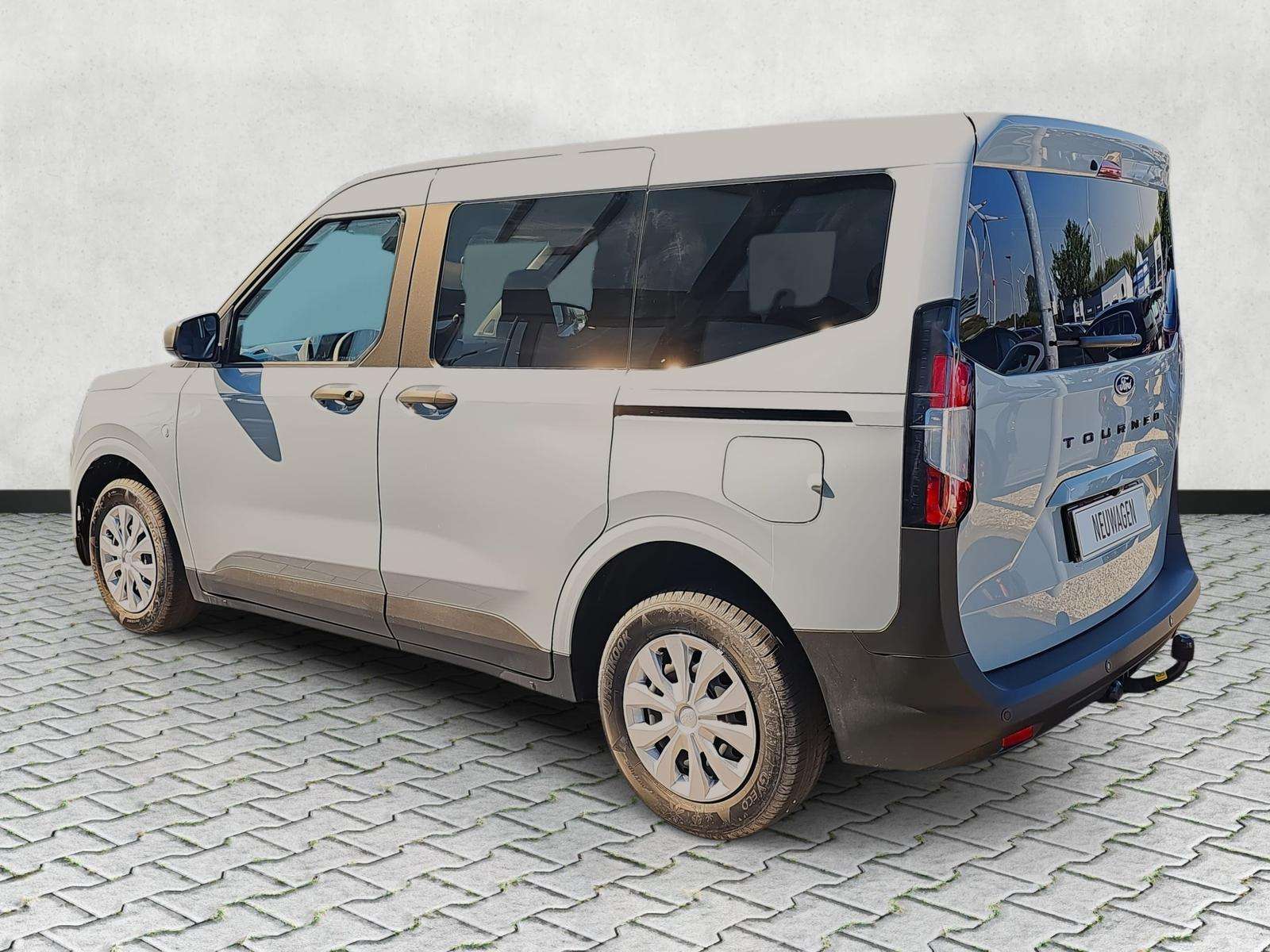 Fahrzeugbild eines Ford Tourneo Courier