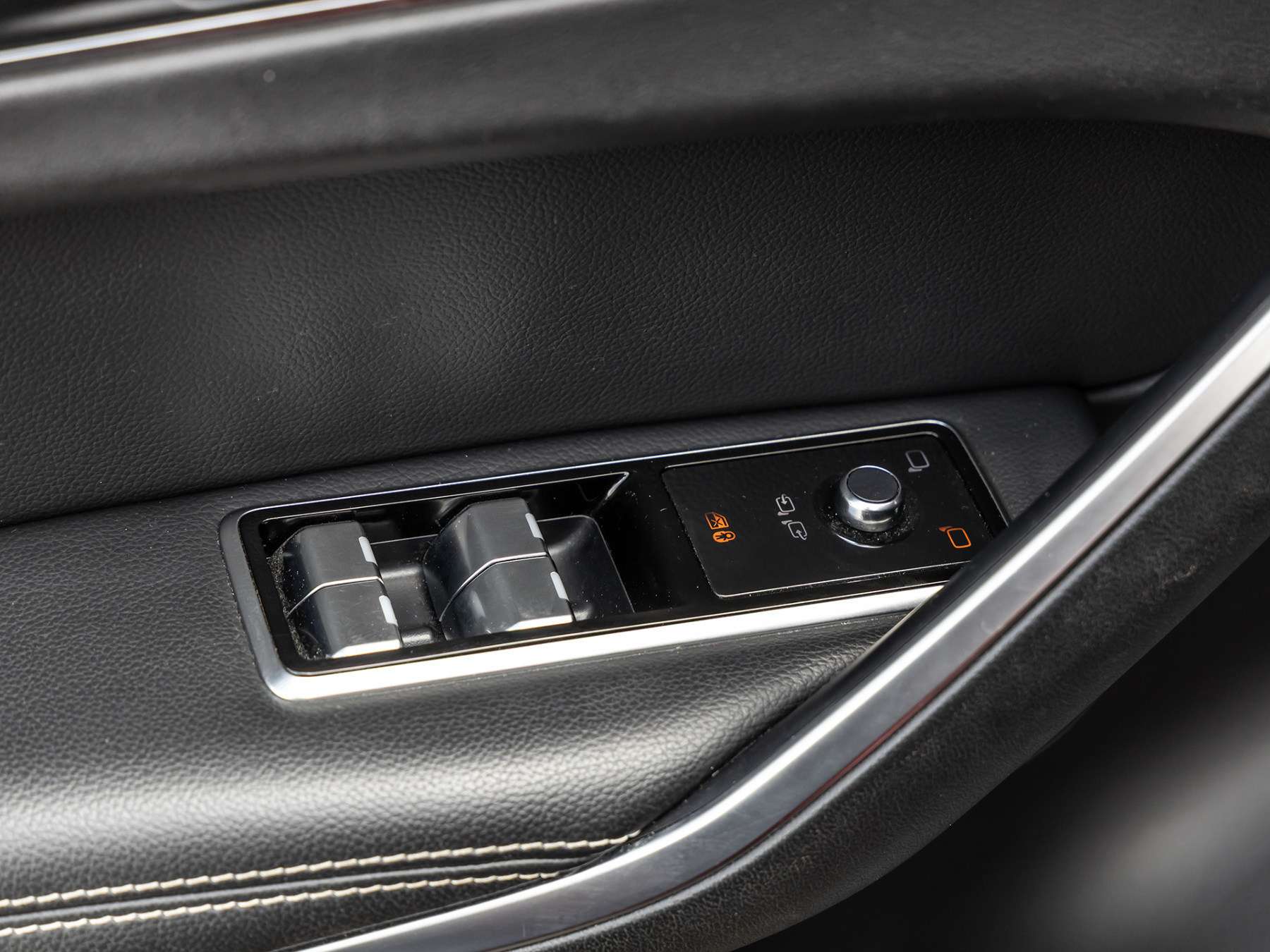 Fahrzeugbild eines Jaguar F-PACE