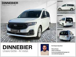 Schräge Frontansicht auf einen Ford Grand Tourneo , freigestellt