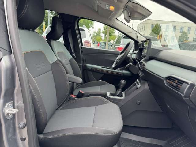 Fahrzeugbild eines Dacia Jogger