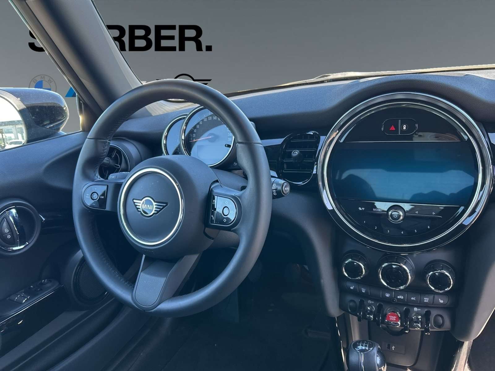 Fahrzeugbild eines MINI COOPER