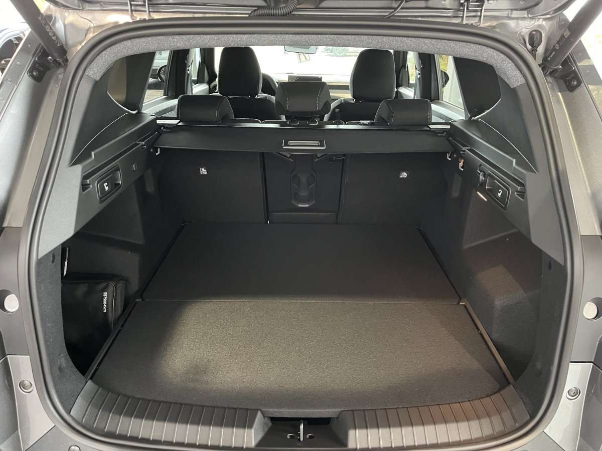 Fahrzeugbild eines Dacia Bigster