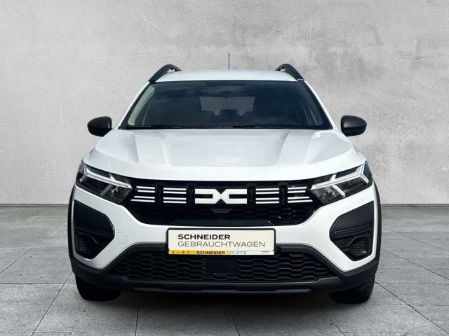 Fahrzeugbild eines Dacia Jogger