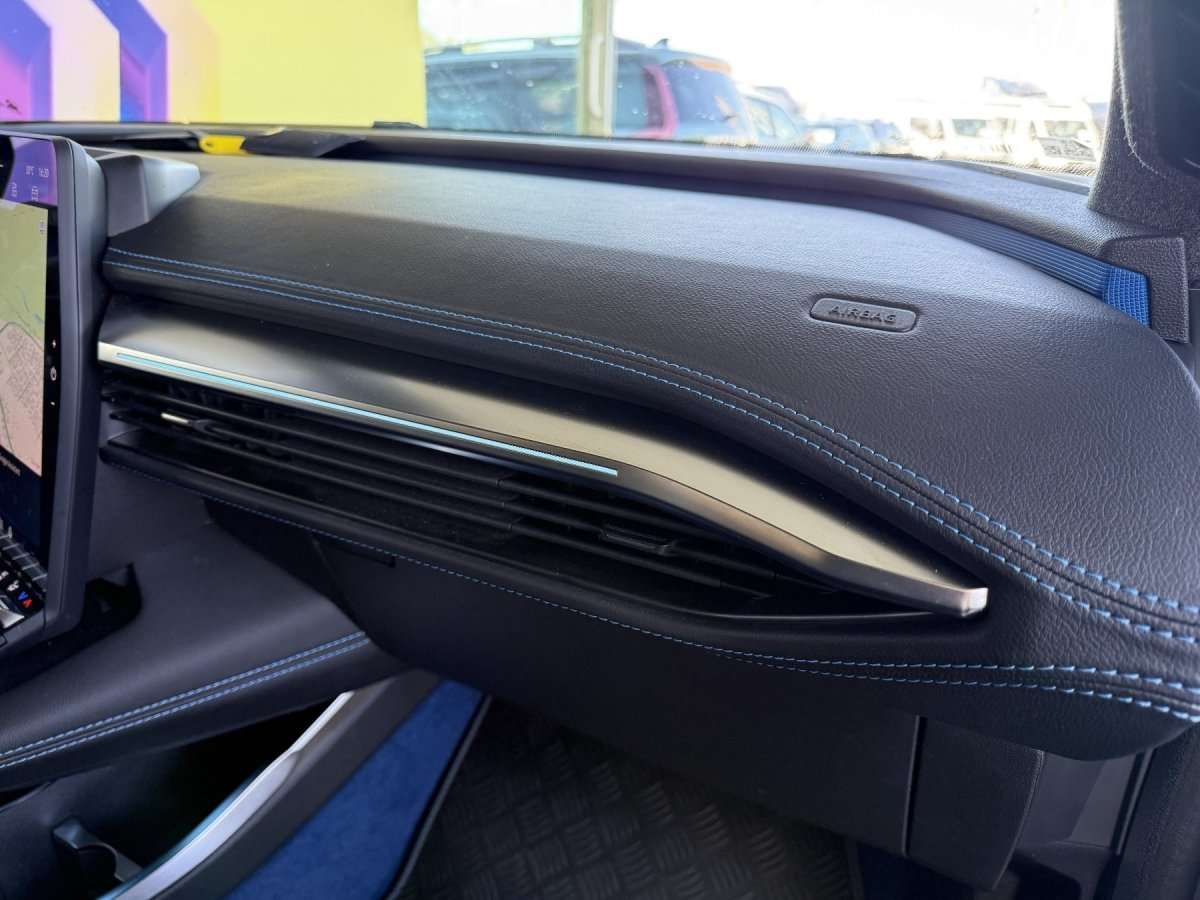 Fahrzeugbild eines Renault Scenic E-TECH