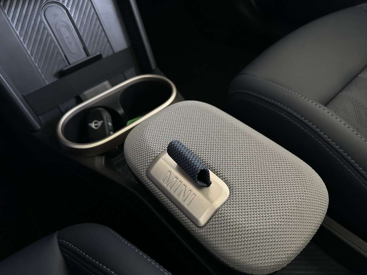 Fahrzeugbild eines MINI COOPER