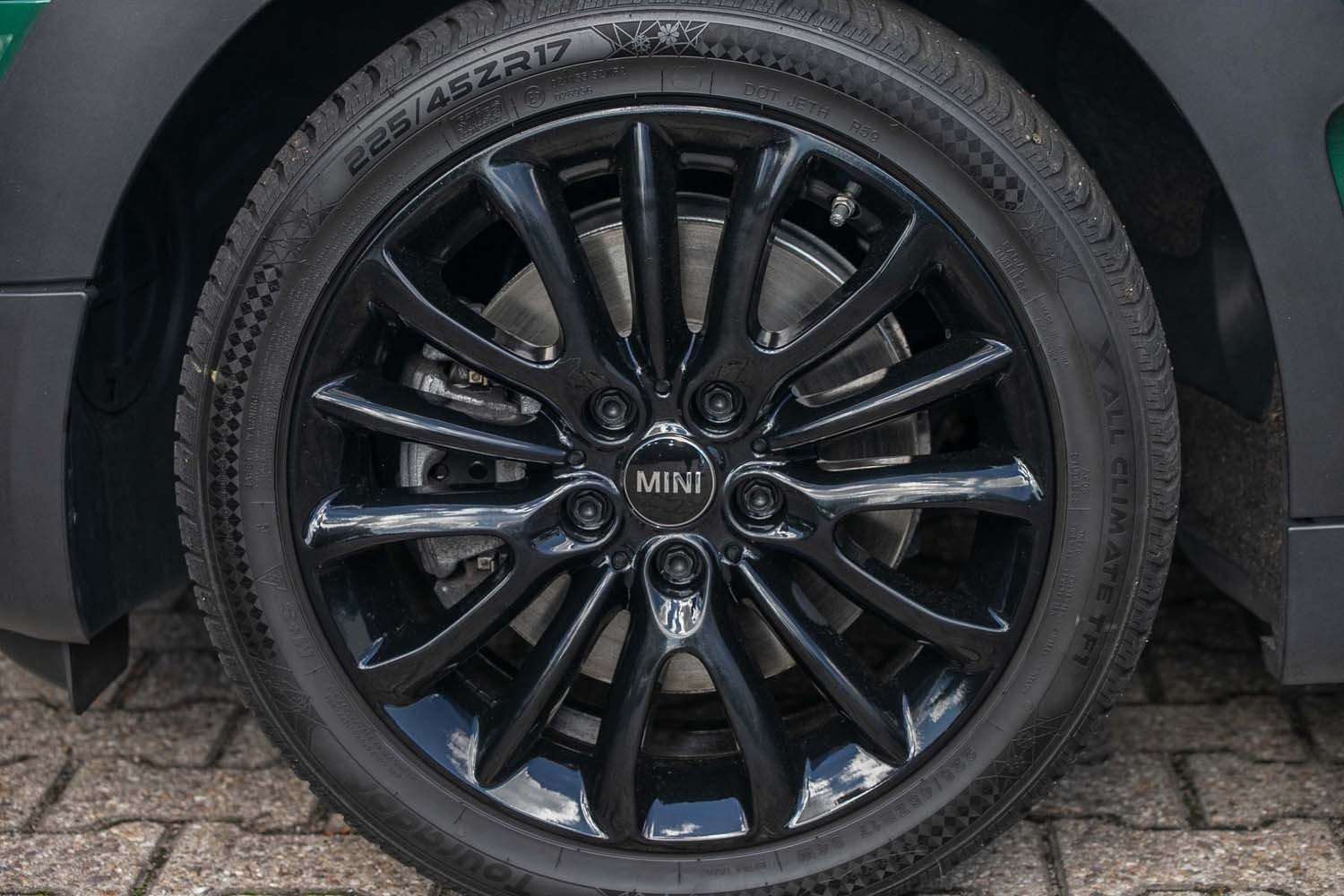 Fahrzeugbild eines MINI COOPER