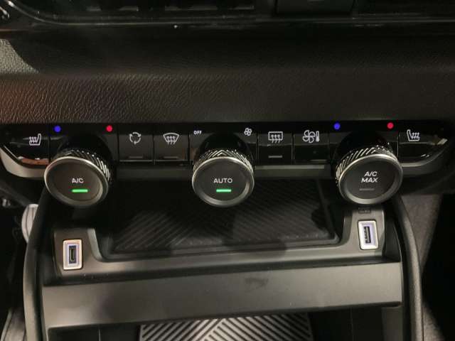 Fahrzeugbild eines Citroën C4