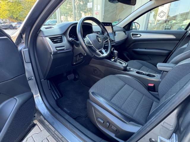 Fahrzeugbild eines Renault Arkana
