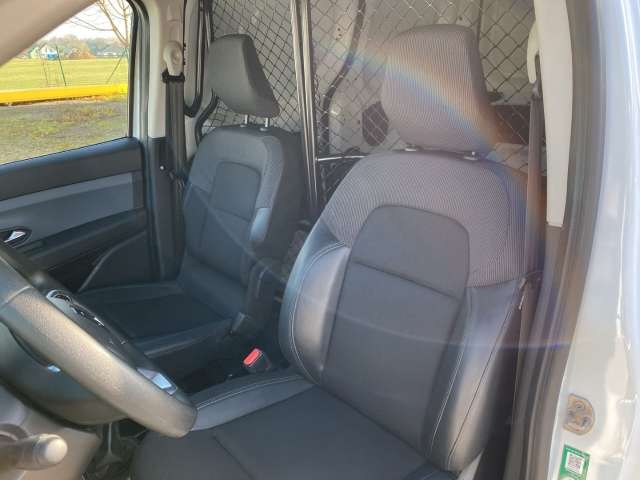 Fahrzeugbild eines Renault Express