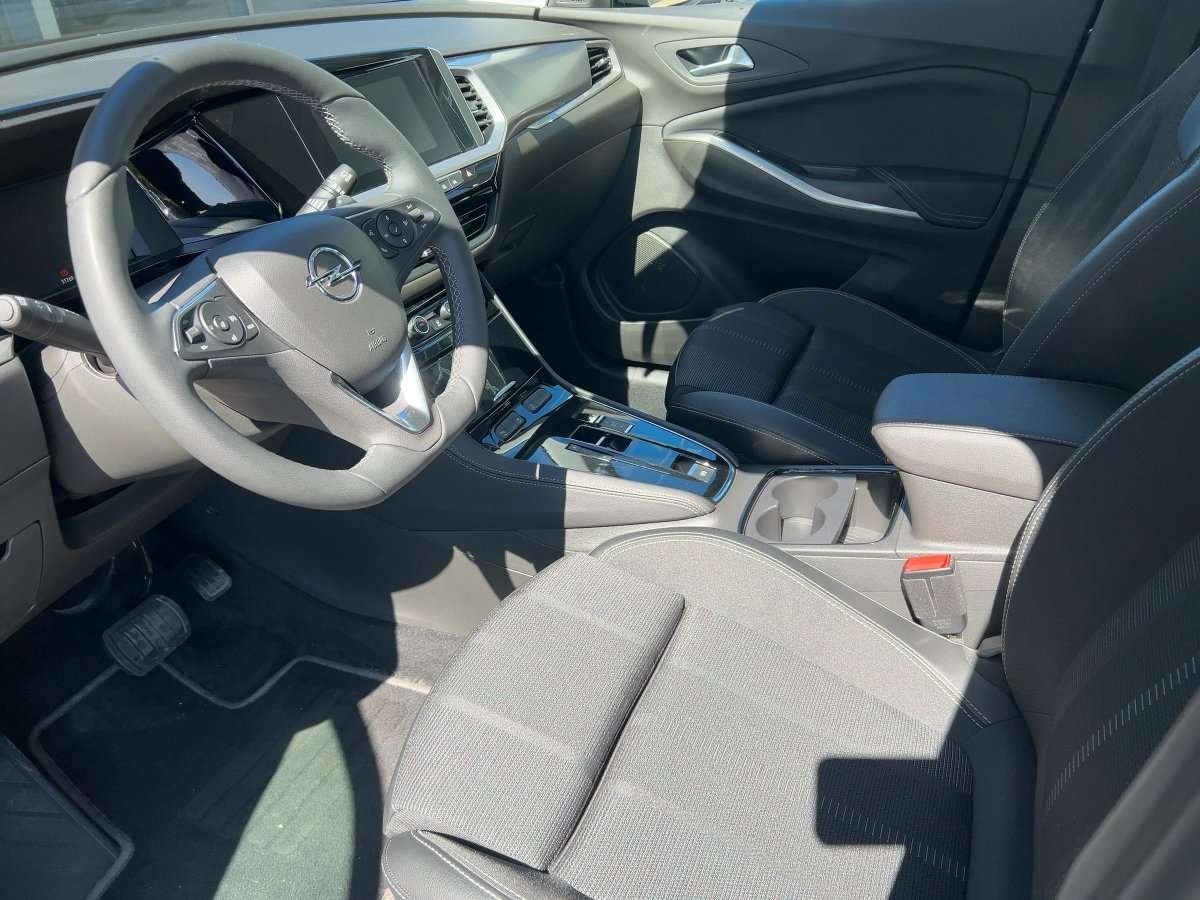 Fahrzeugbild eines Opel Grandland X