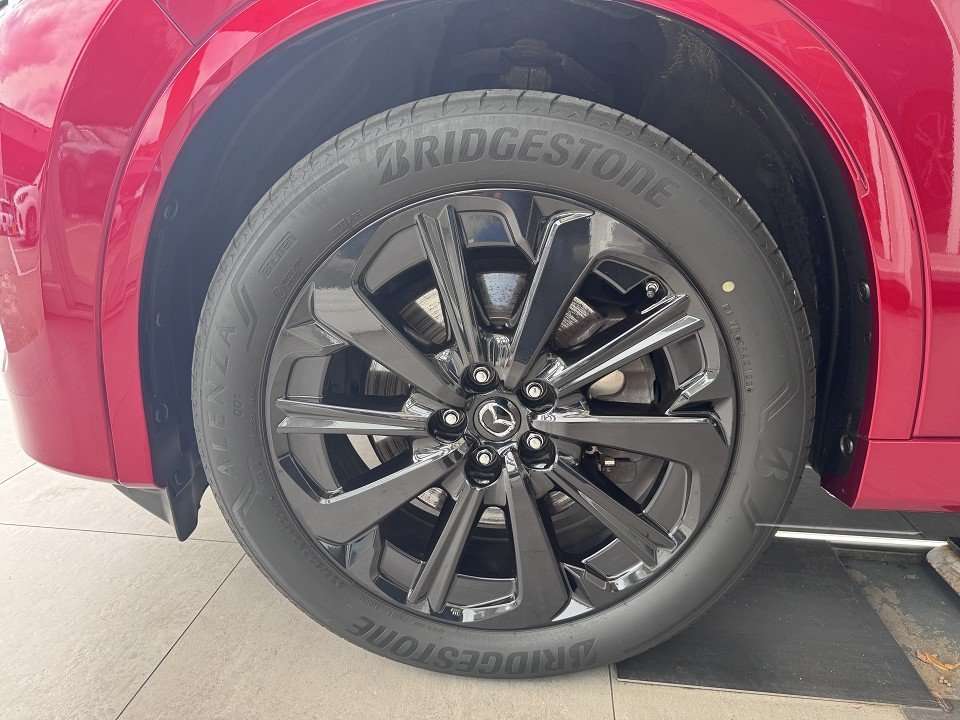Fahrzeugbild eines Mazda CX-60