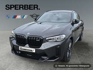 Schräge Frontansicht auf einen BMW X4 , freigestellt